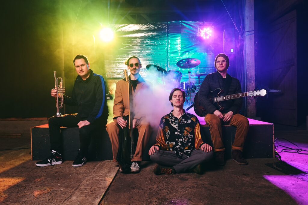 (C) Steven Haberland